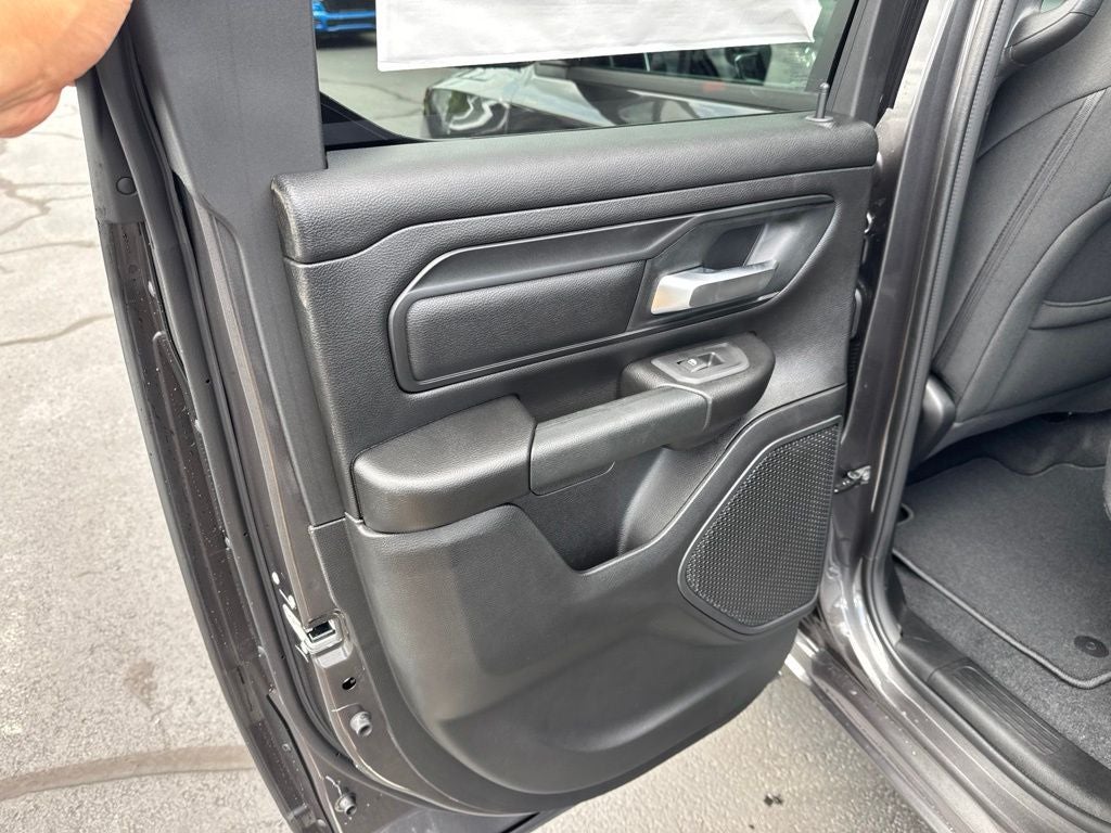 2026 RAM Ram 1500 RAM 1500 EXPRESS QUAD CAB 4X4 6'4' BOX