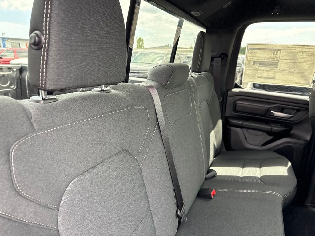 2026 RAM Ram 1500 RAM 1500 EXPRESS QUAD CAB 4X4 6'4' BOX