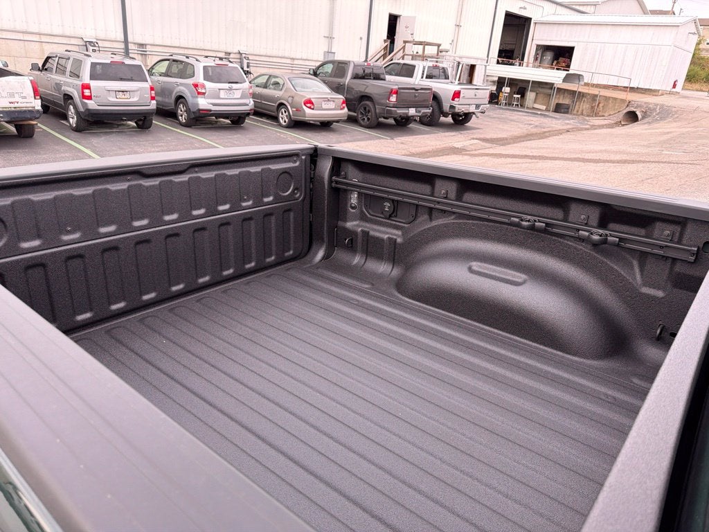 2027 RAM Ram 1500 RAM 1500 WARLOCK CREW CAB 4X4 5'7' BOX