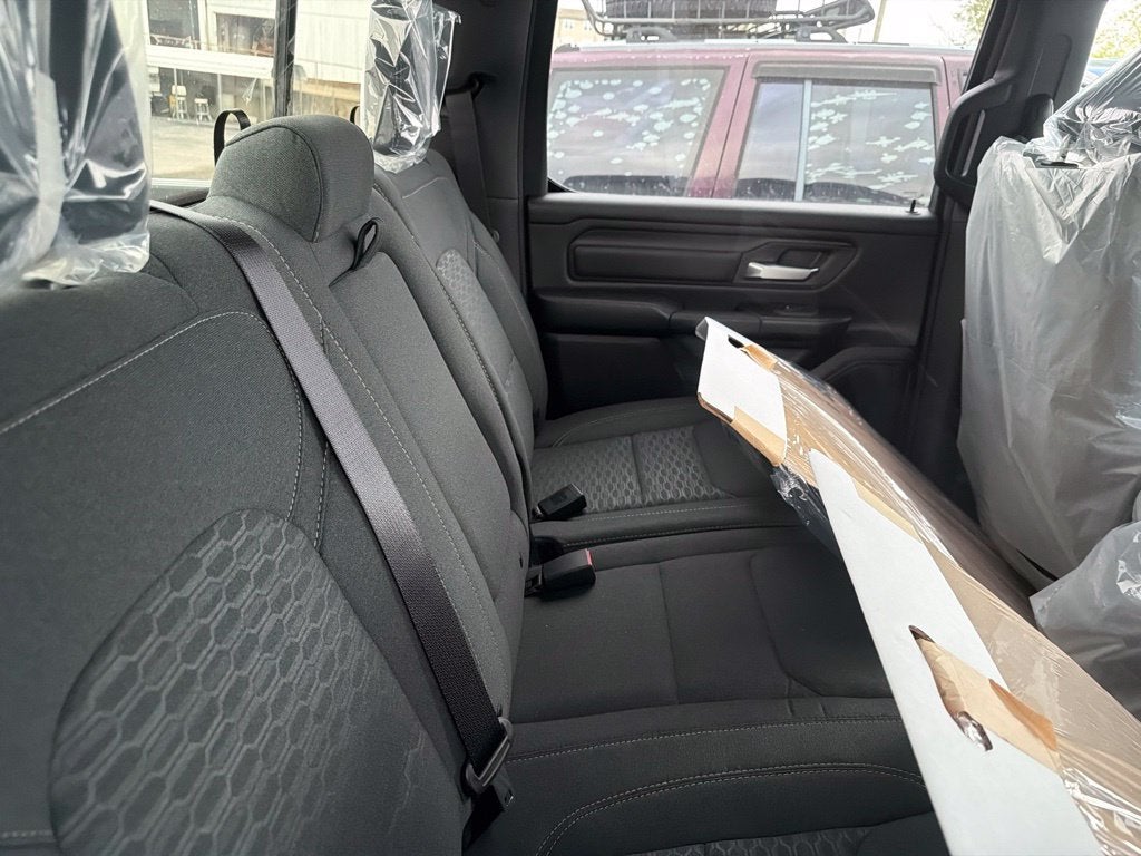 2027 RAM Ram 1500 RAM 1500 WARLOCK CREW CAB 4X4 5'7' BOX
