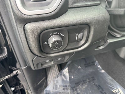 2026 RAM Ram 1500 RAM 1500 EXPRESS CREW CAB 4X4 5'7' BOX