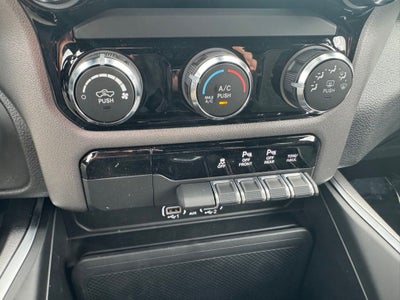 2026 RAM Ram 1500 RAM 1500 EXPRESS CREW CAB 4X4 5'7' BOX