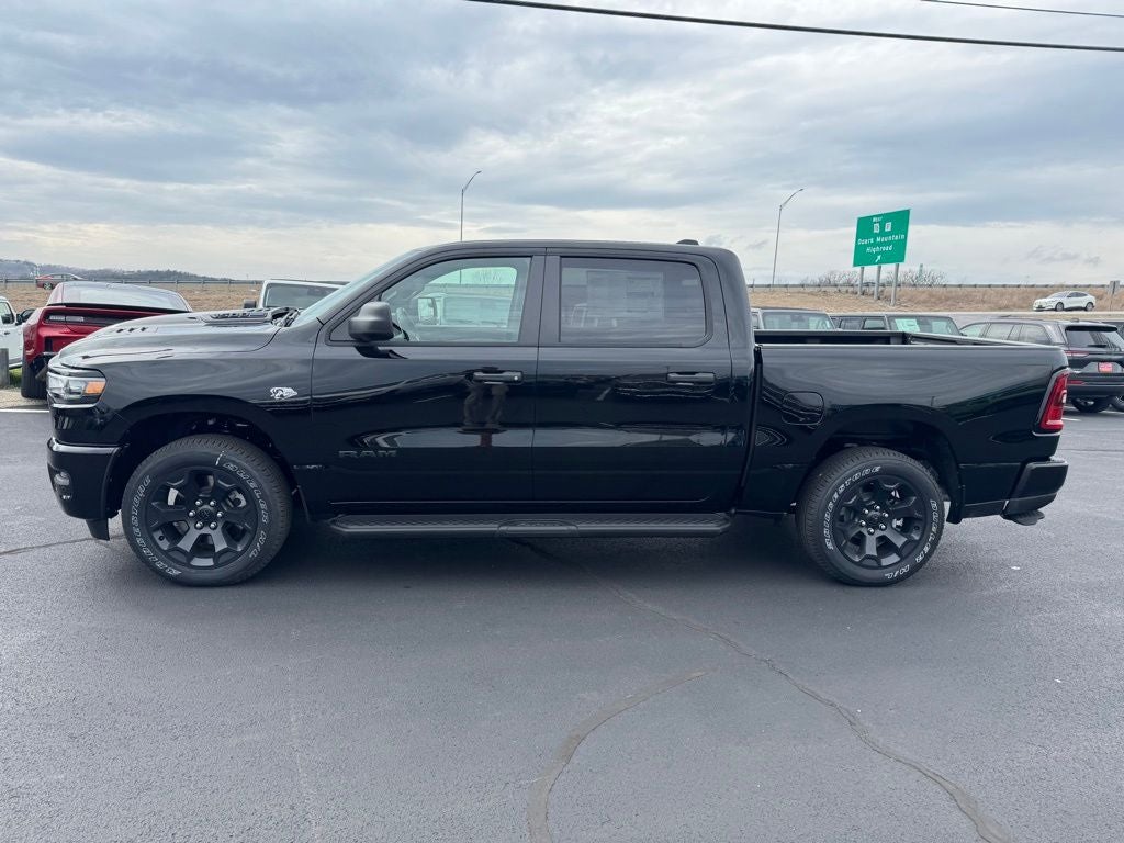 2026 RAM Ram 1500 RAM 1500 EXPRESS CREW CAB 4X4 5'7' BOX