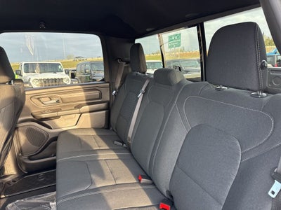 2026 RAM Ram 1500 RAM 1500 EXPRESS CREW CAB 4X4 5'7' BOX