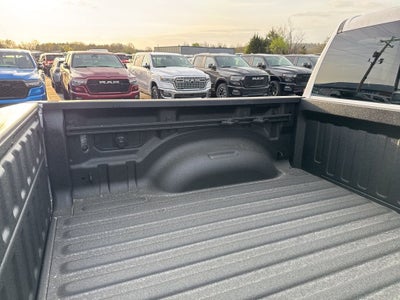 2026 RAM Ram 1500 RAM 1500 EXPRESS CREW CAB 4X4 5'7' BOX