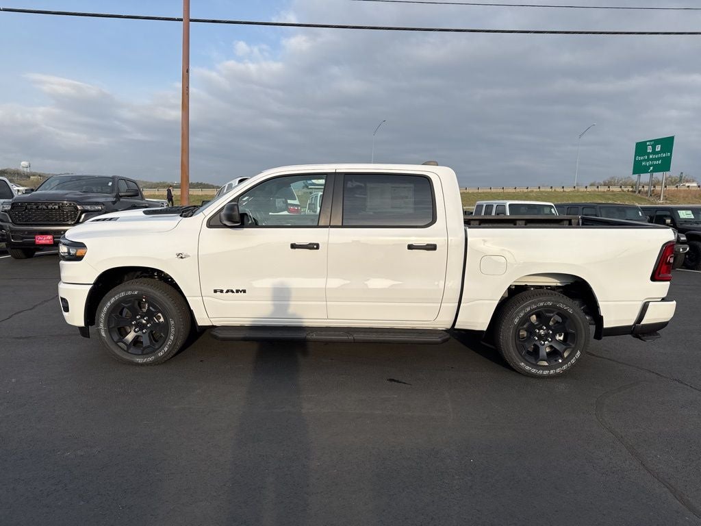 2026 RAM Ram 1500 RAM 1500 EXPRESS CREW CAB 4X4 5'7' BOX