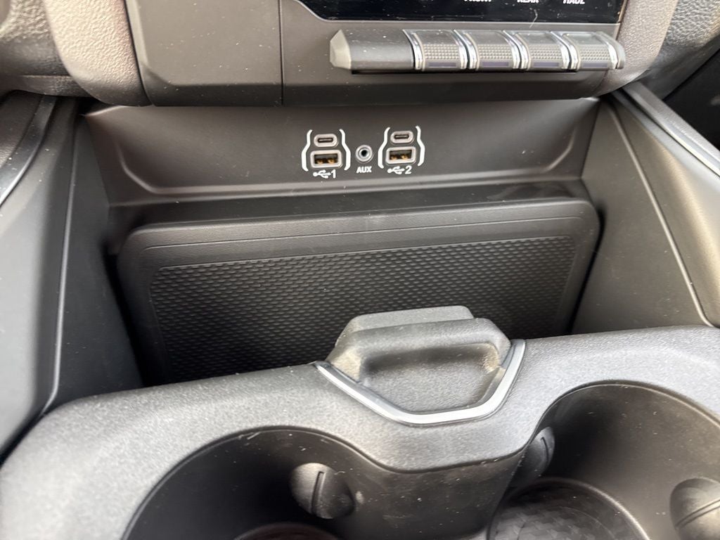 2026 RAM Ram 1500 RAM 1500 EXPRESS CREW CAB 4X4 5'7' BOX