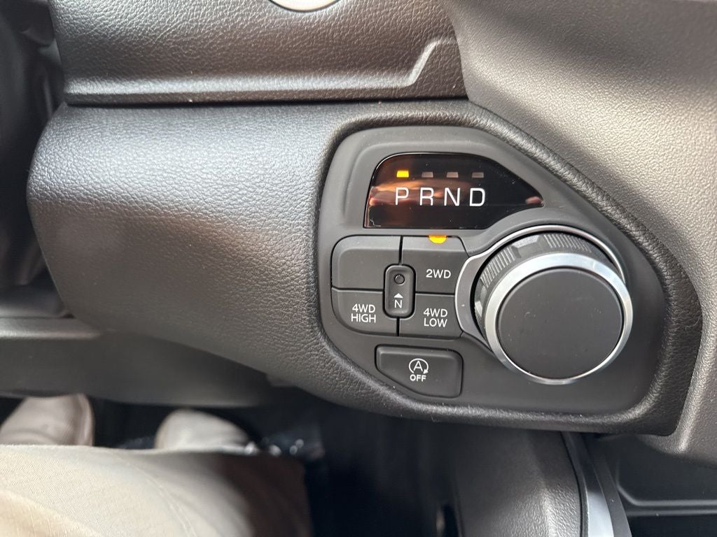 2026 RAM Ram 1500 RAM 1500 EXPRESS CREW CAB 4X4 5'7' BOX