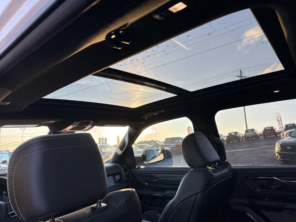 2025 RAM 1500 Limited Crew Cab 4x4 5'7' Box