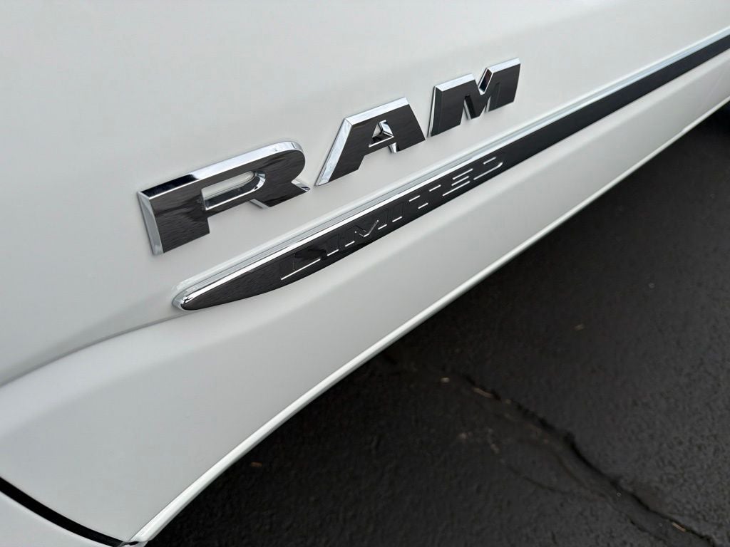 2026 RAM Ram 1500 RAM 1500 LIMITED CREW CAB 4X4 5'7' BOX