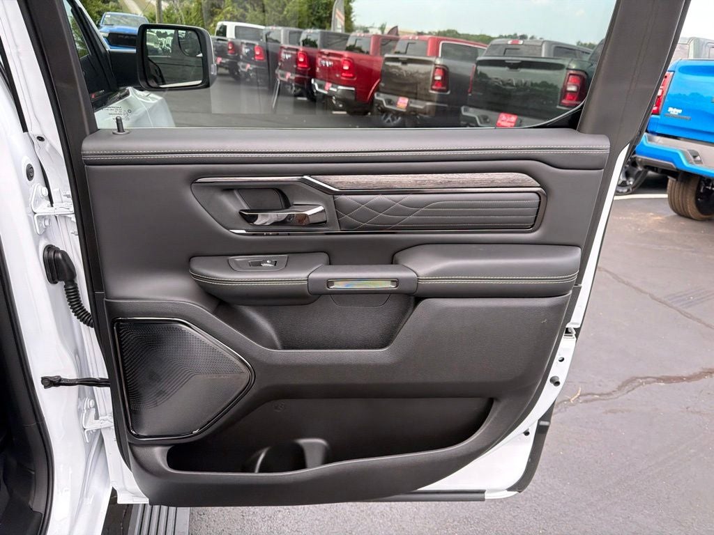 2026 RAM Ram 1500 RAM 1500 LIMITED CREW CAB 4X4 5'7' BOX