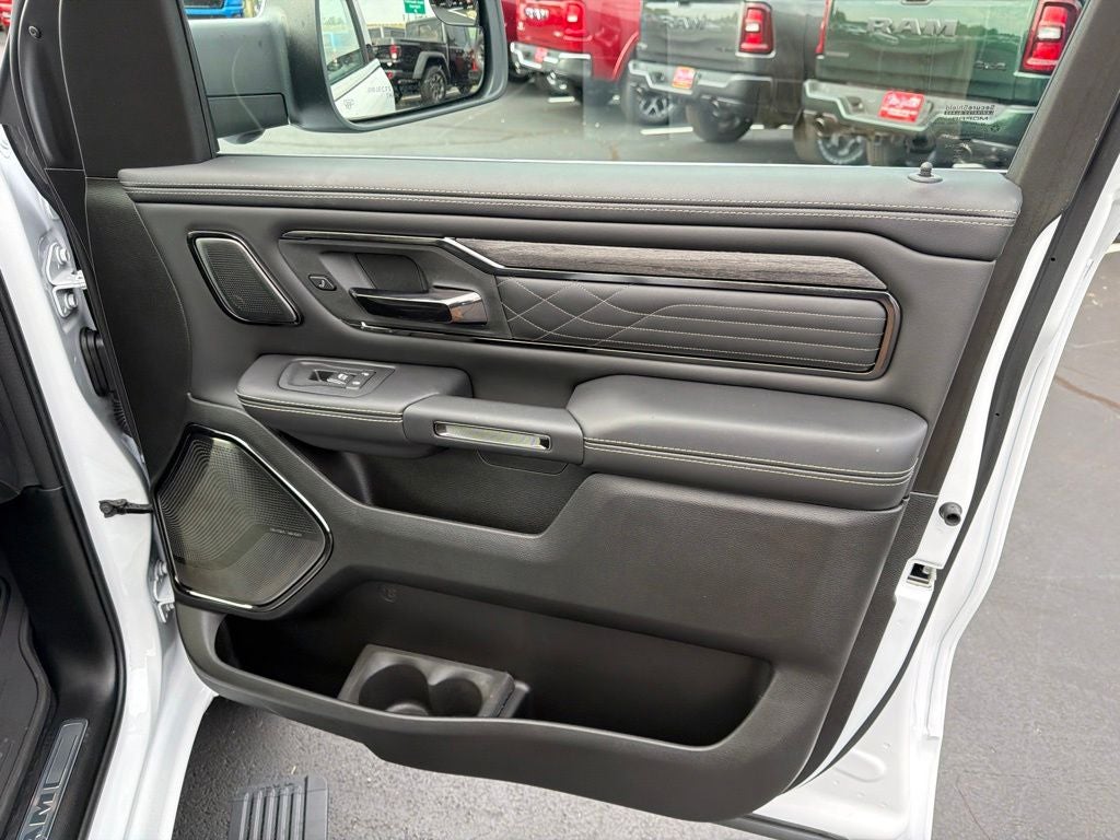 2026 RAM Ram 1500 RAM 1500 LIMITED CREW CAB 4X4 5'7' BOX