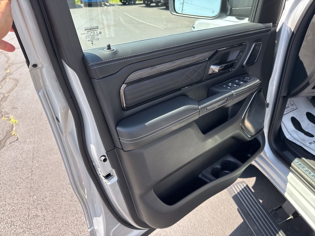 2026 RAM Ram 1500 RAM 1500 LIMITED CREW CAB 4X4 5'7' BOX