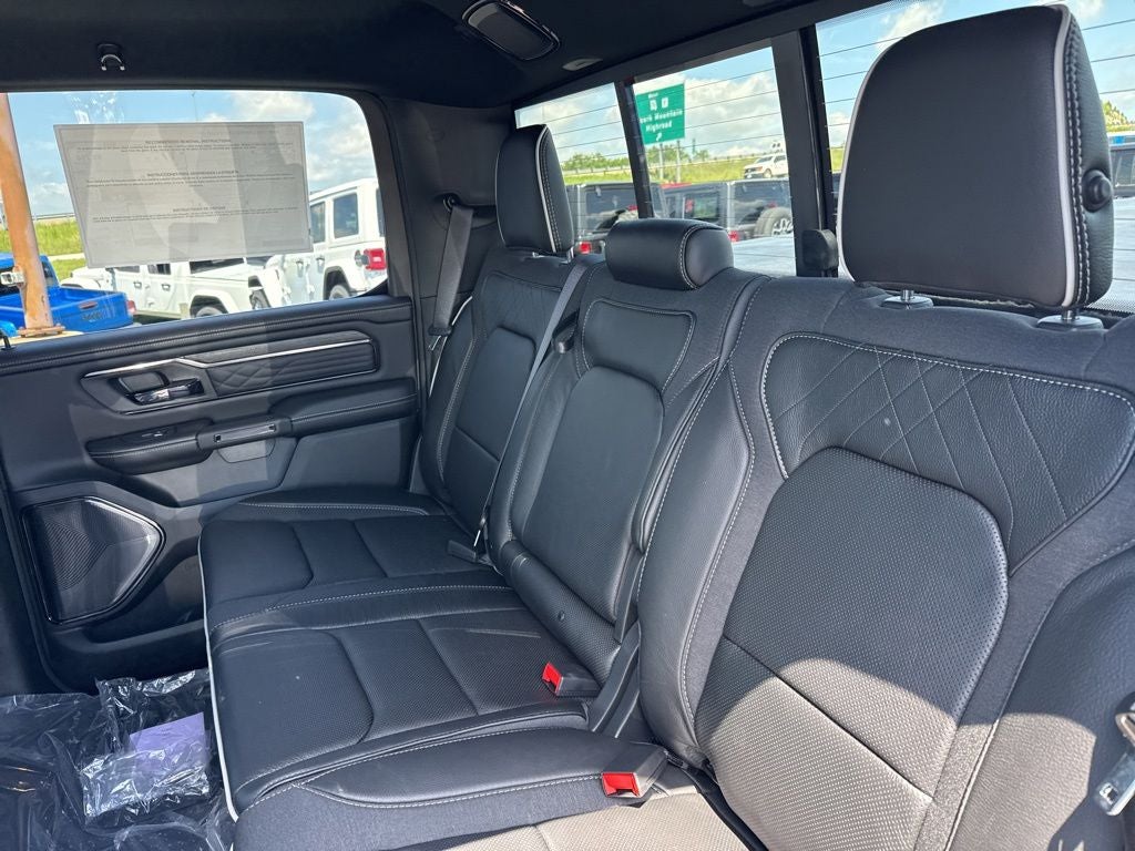 2026 RAM Ram 1500 RAM 1500 LIMITED CREW CAB 4X4 5'7' BOX