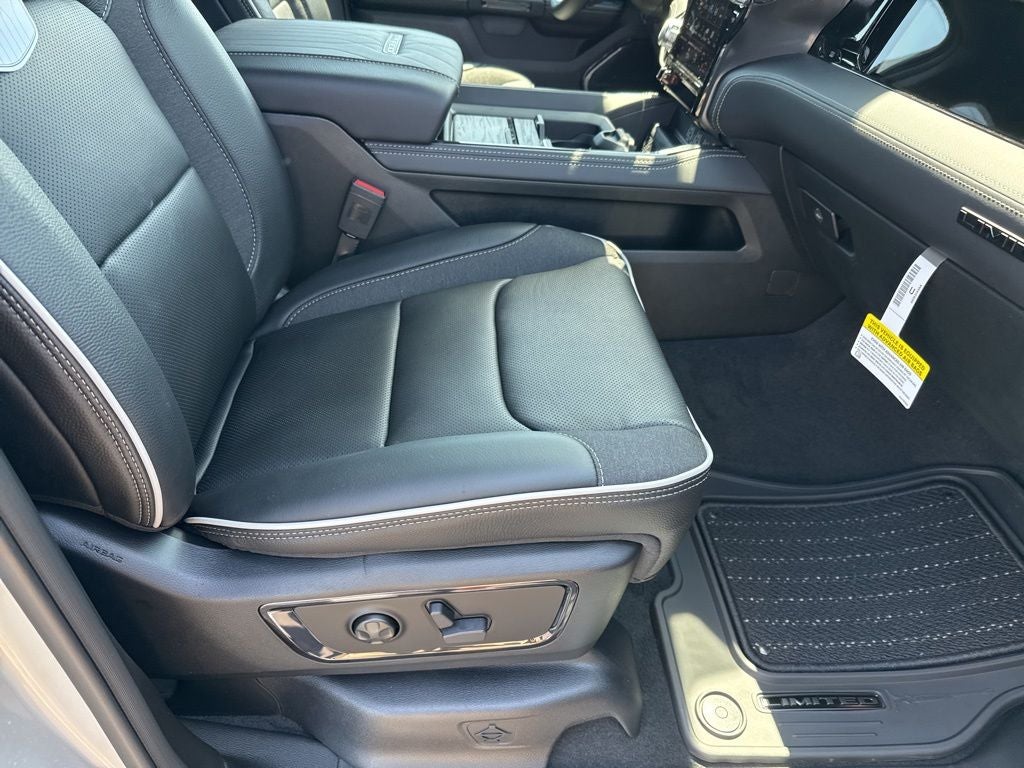 2026 RAM Ram 1500 RAM 1500 LIMITED CREW CAB 4X4 5'7' BOX