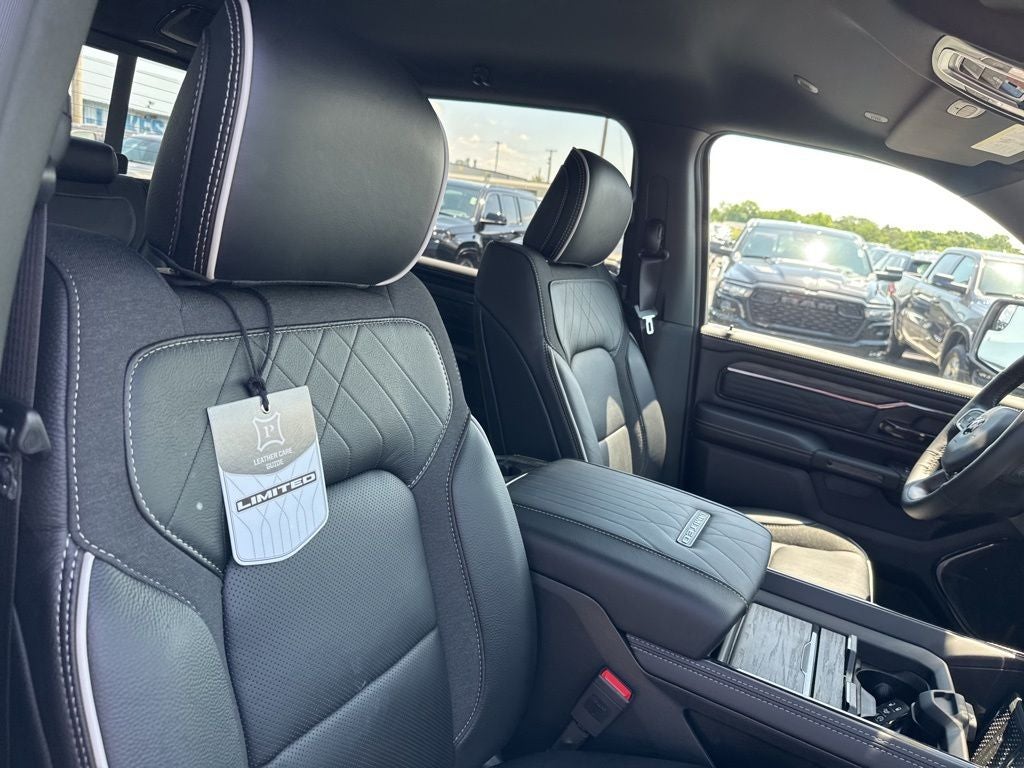 2026 RAM Ram 1500 RAM 1500 LIMITED CREW CAB 4X4 5'7' BOX