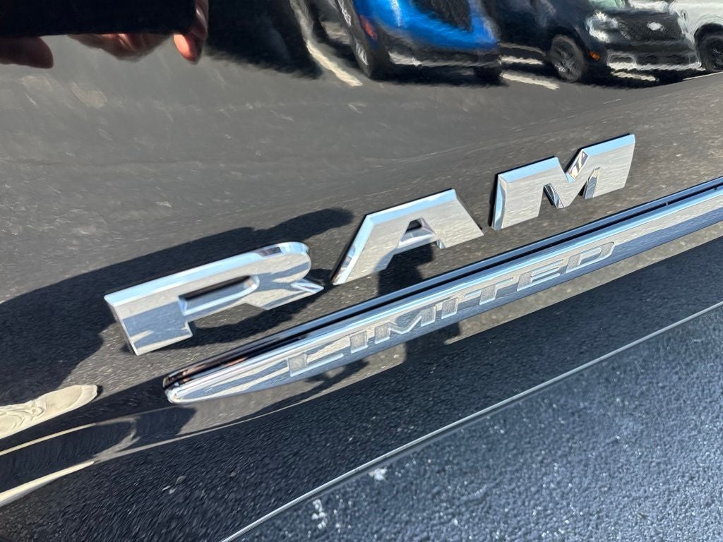 2025 RAM 1500 Limited Crew Cab 4x4 5'7' Box