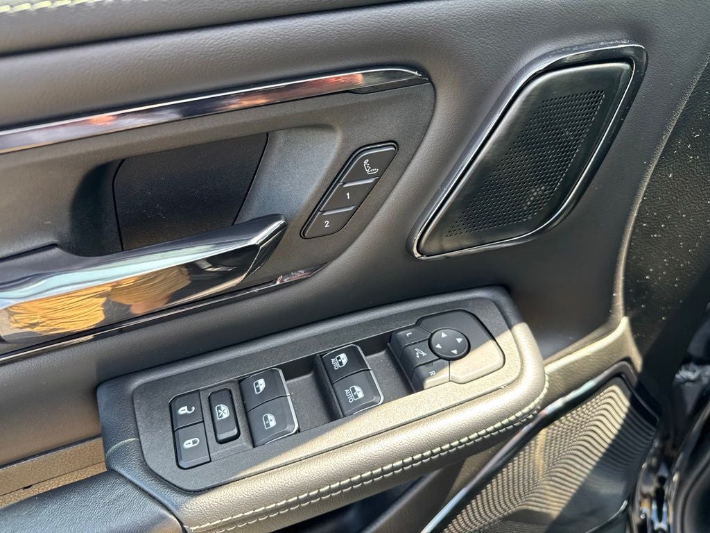 2025 RAM 1500 Limited Crew Cab 4x4 5'7' Box