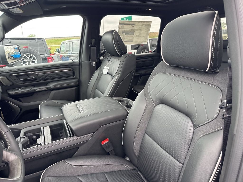 2026 RAM Ram 1500 RAM 1500 LIMITED CREW CAB 4X4 5'7' BOX