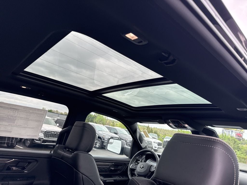 2026 RAM Ram 1500 RAM 1500 LIMITED CREW CAB 4X4 5'7' BOX