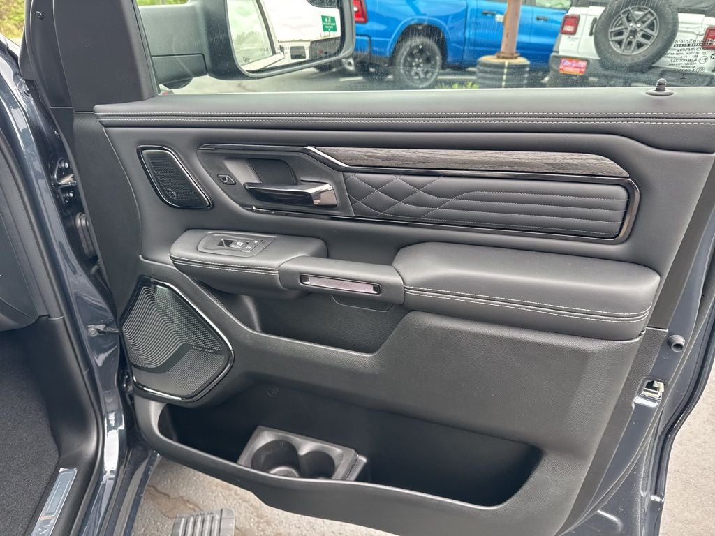 2026 RAM Ram 1500 RAM 1500 LIMITED CREW CAB 4X4 5'7' BOX