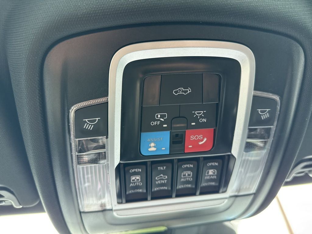 2026 RAM Ram 1500 RAM 1500 LIMITED CREW CAB 4X4 5'7' BOX