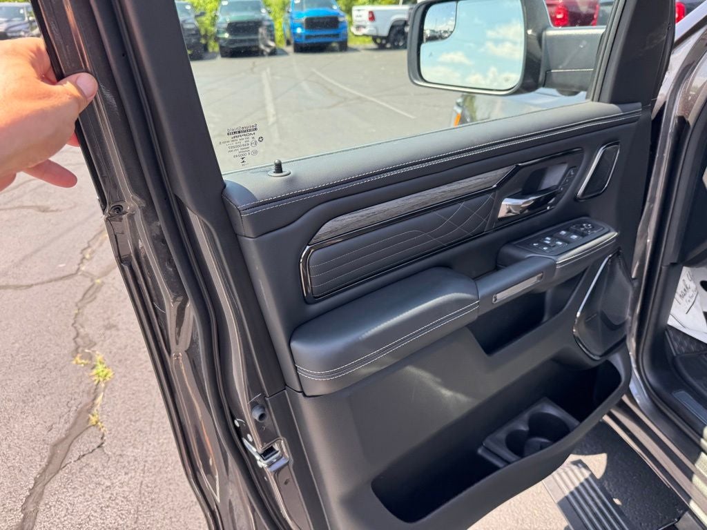 2026 RAM Ram 1500 RAM 1500 LIMITED CREW CAB 4X4 5'7' BOX