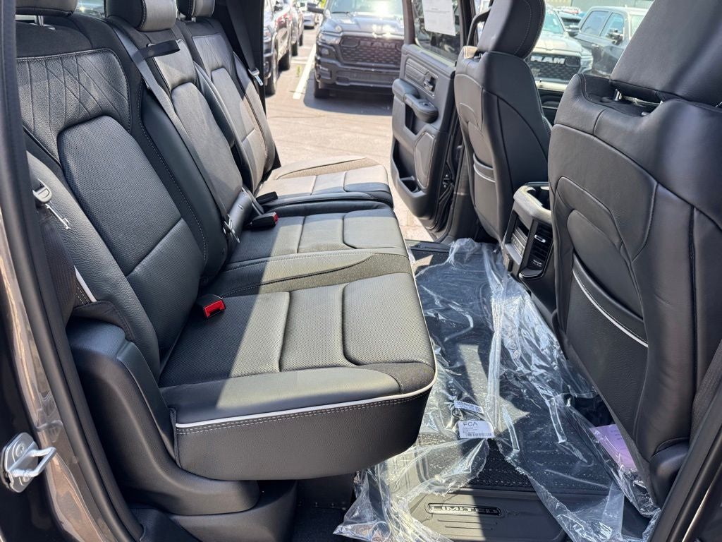2026 RAM Ram 1500 RAM 1500 LIMITED CREW CAB 4X4 5'7' BOX