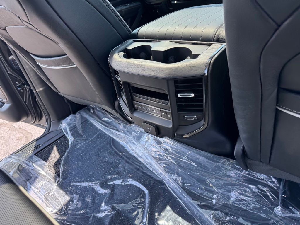 2026 RAM Ram 1500 RAM 1500 LIMITED CREW CAB 4X4 5'7' BOX