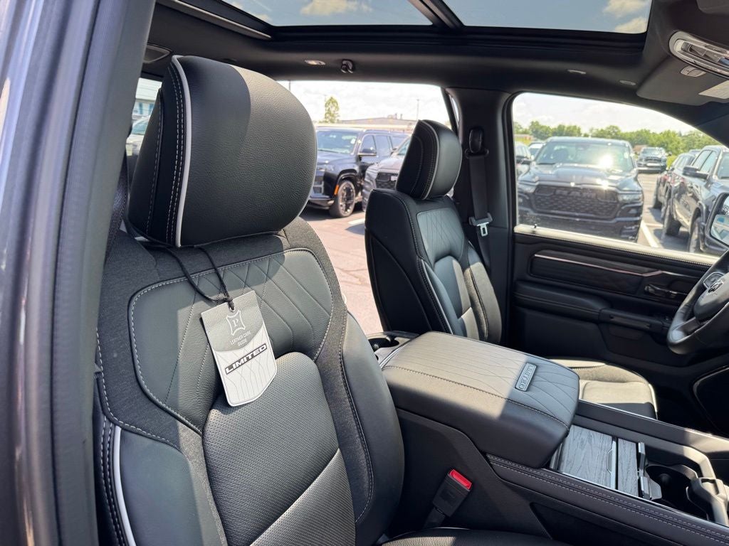 2026 RAM Ram 1500 RAM 1500 LIMITED CREW CAB 4X4 5'7' BOX
