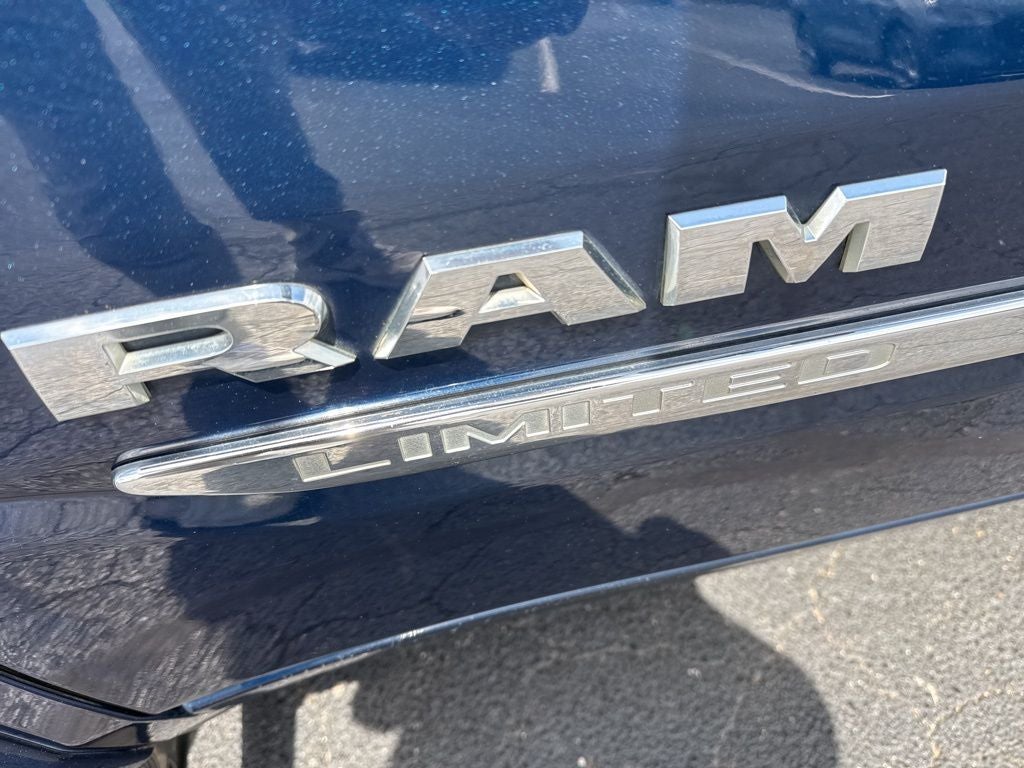 2019 RAM 1500 Limited Crew Cab 4x4 5'7' Box