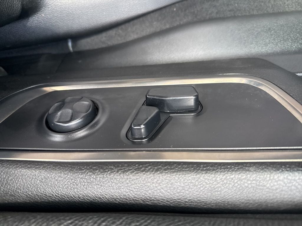 2019 RAM 1500 Limited Crew Cab 4x4 5'7' Box