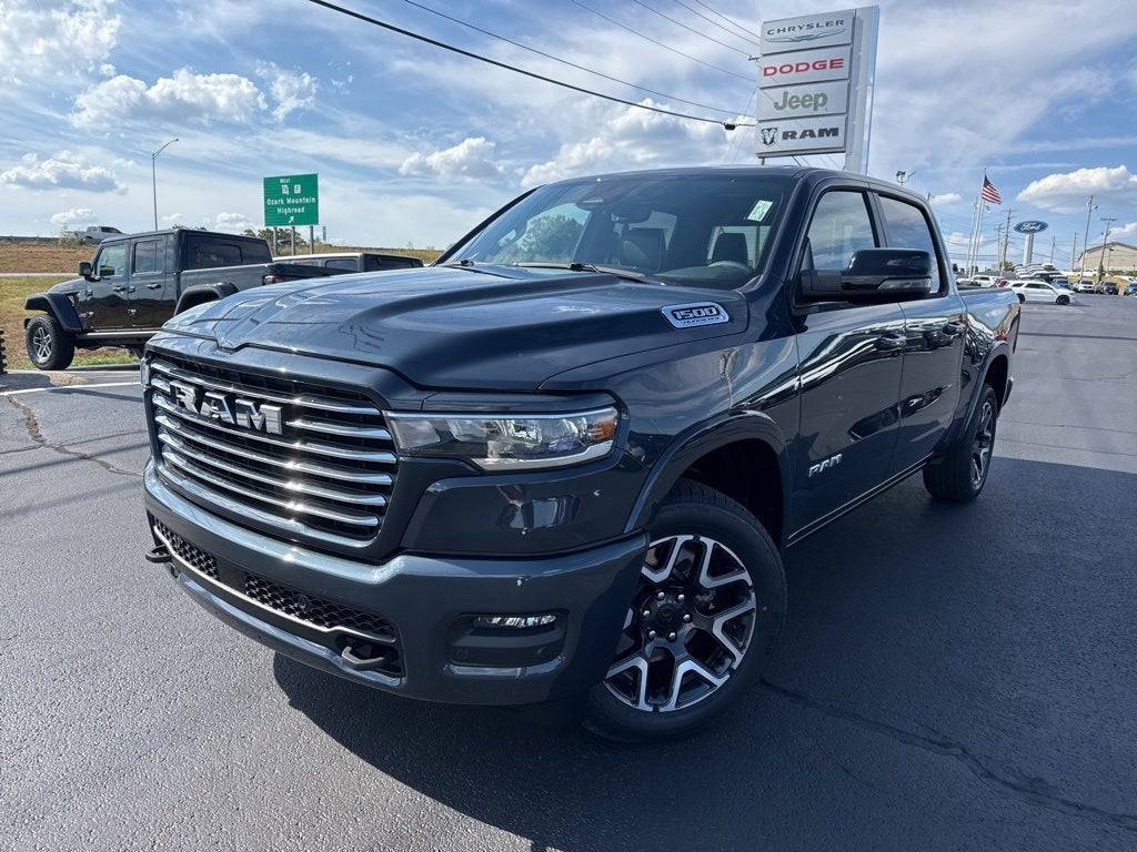 2026 RAM Ram 1500 RAM 1500 LARAMIE CREW CAB 4X4 5'7' BOX