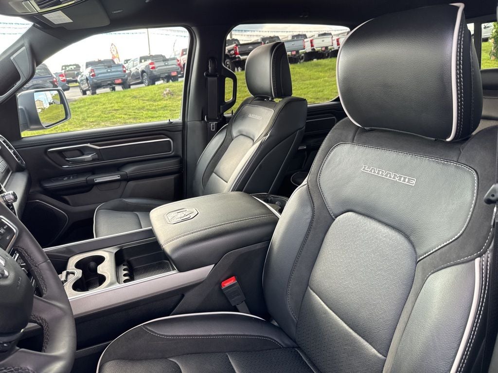 2025 RAM 1500 Laramie Crew Cab 4x4 5'7' Box