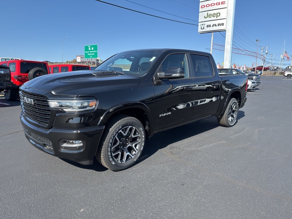 2026 RAM Ram 1500 RAM 1500 LARAMIE CREW CAB 4X4 5'7' BOX