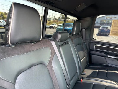 2023 RAM 1500 Laramie Crew Cab 4x4 5'7' Box