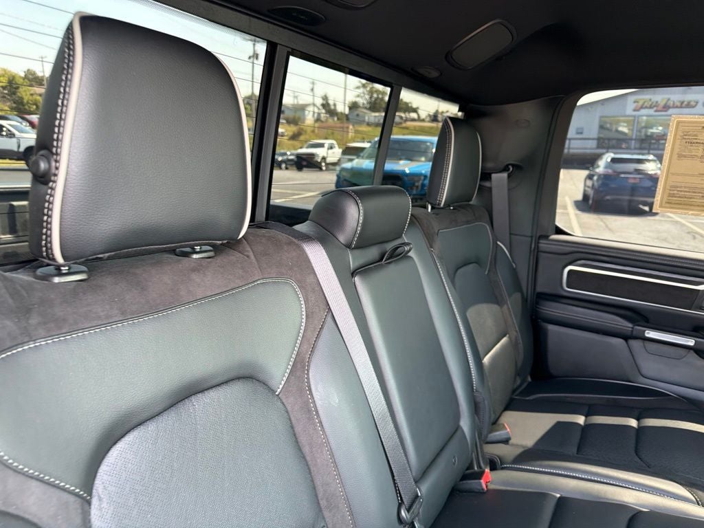 2023 RAM 1500 Laramie Crew Cab 4x4 5'7' Box