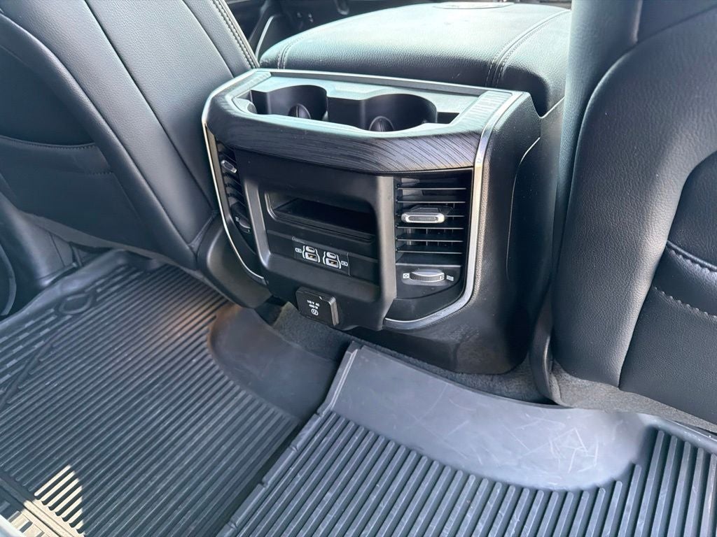 2023 RAM 1500 Laramie Crew Cab 4x4 5'7' Box