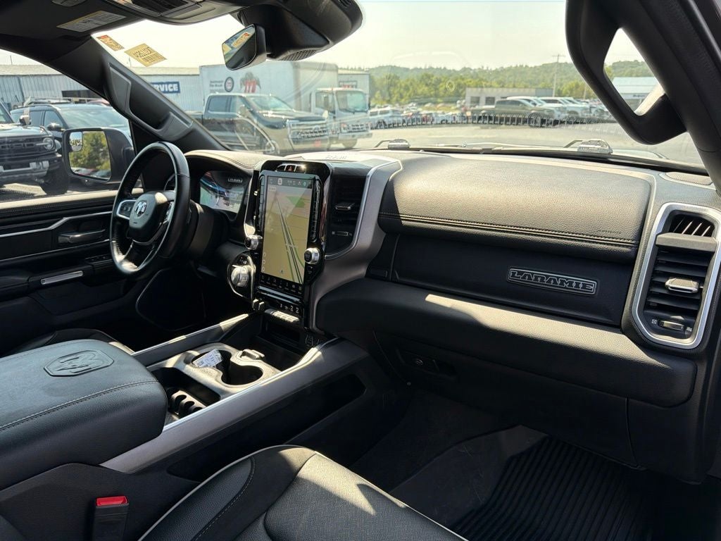 2023 RAM 1500 Laramie Crew Cab 4x4 5'7' Box
