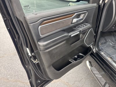 2022 RAM 1500 Laramie Crew Cab 4x4 5'7' Box