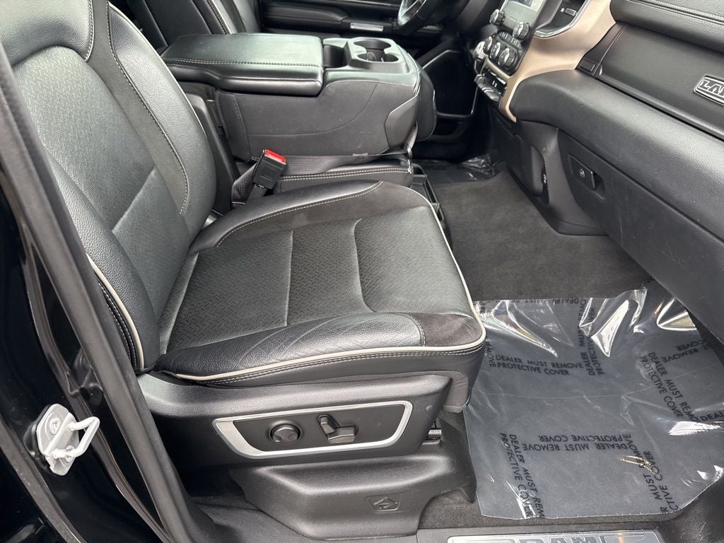 2022 RAM 1500 Laramie Crew Cab 4x4 5'7' Box