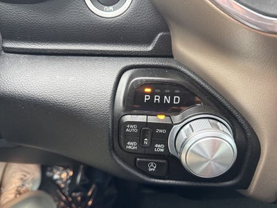 2022 RAM 1500 Laramie Crew Cab 4x4 5'7' Box