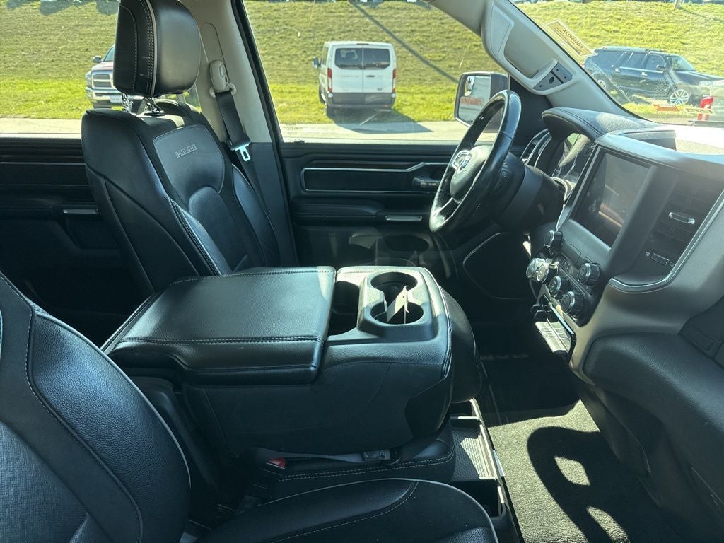 2022 RAM 1500 Laramie Crew Cab 4x4 5'7' Box