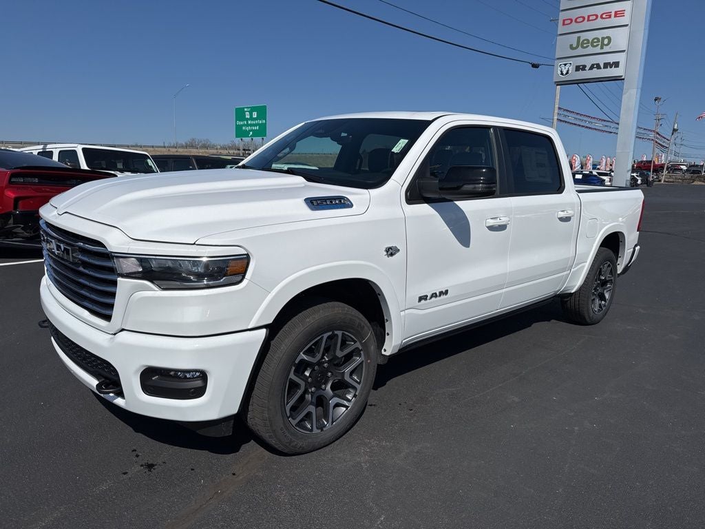 2026 RAM Ram 1500 RAM 1500 LARAMIE CREW CAB 4X4 5'7' BOX