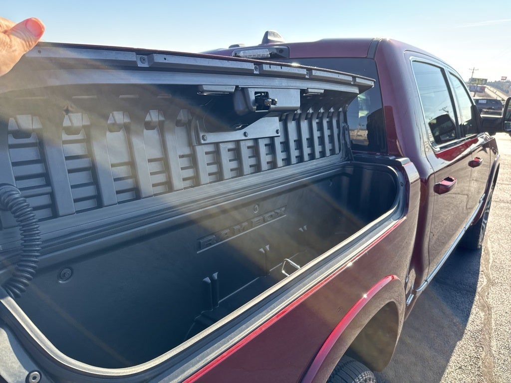 2025 RAM 1500 Tungsten Crew Cab 4x4 5'7' Box