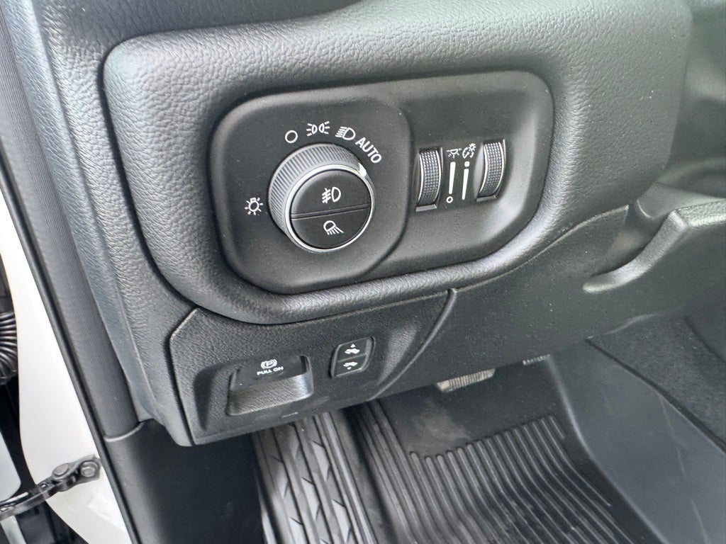 2026 RAM Ram 1500 RAM 1500 BIG HORN CREW CAB 4X4 6'4' BOX