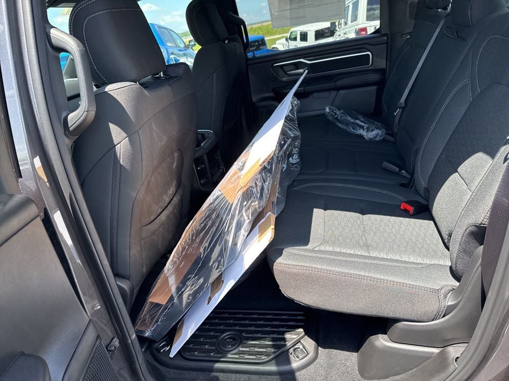2026 RAM Ram 1500 RAM 1500 BIG HORN CREW CAB 4X4 6'4' BOX