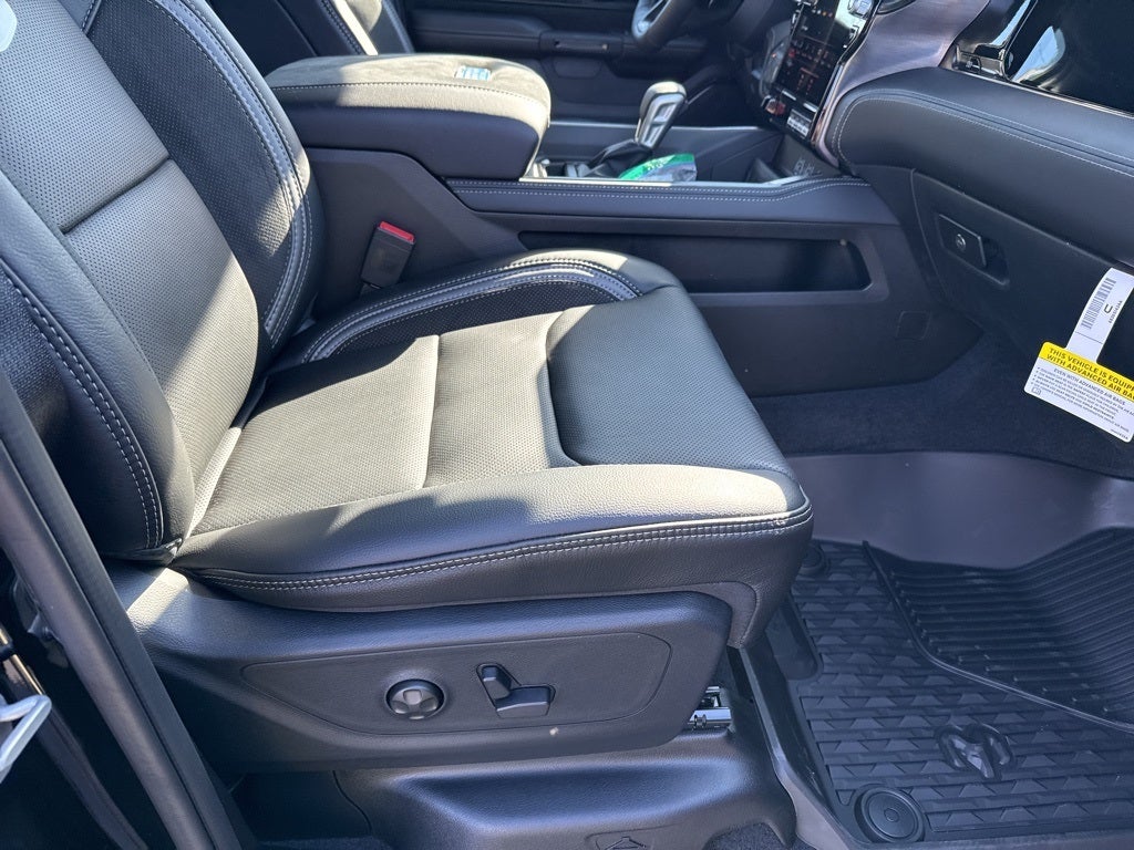 2025 RAM Ram 1500 RAM 1500 RHO CREW CAB 4X4 5'7' BOX