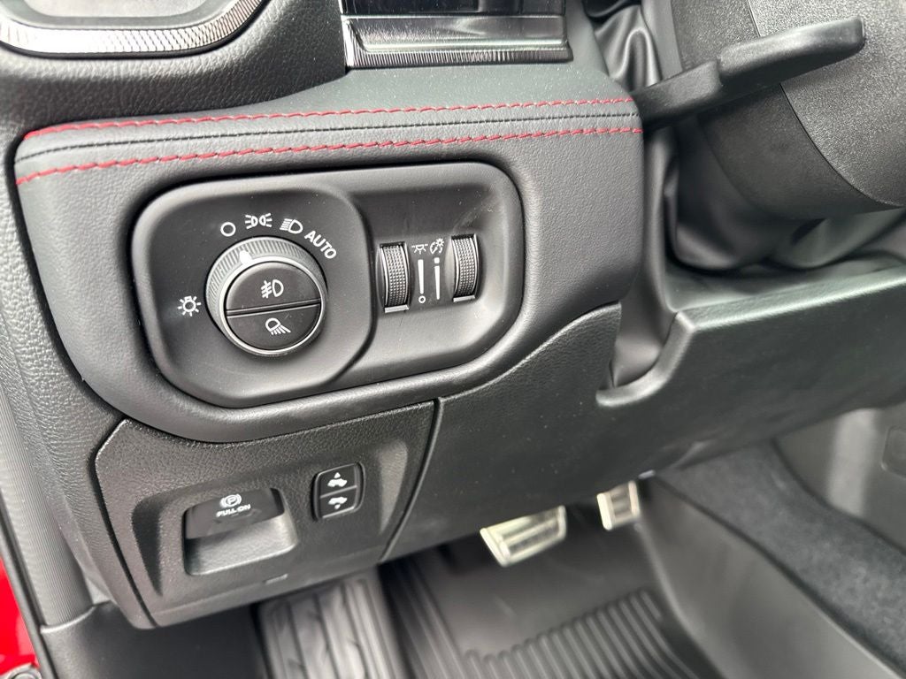 2026 RAM Ram 1500 RAM 1500 RHO CREW CAB 4X4 5'7' BOX