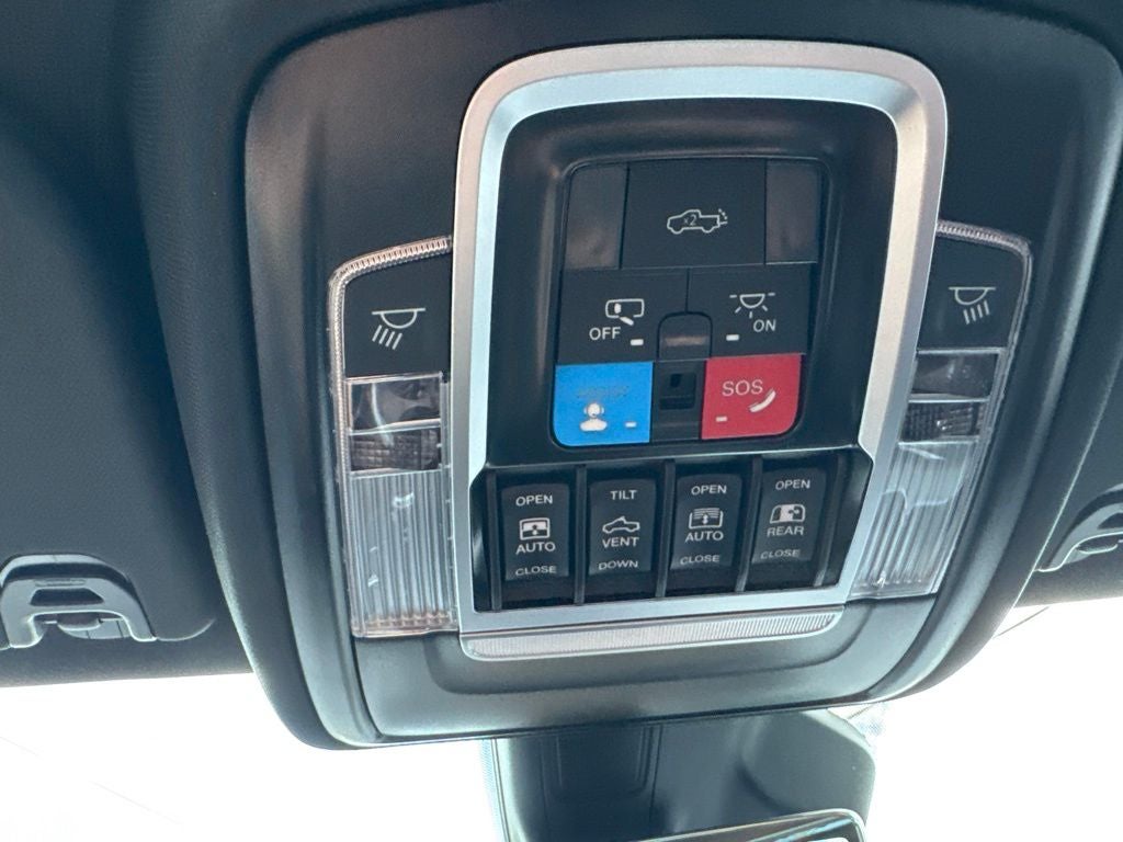 2026 RAM Ram 1500 RAM 1500 RHO CREW CAB 4X4 5'7' BOX